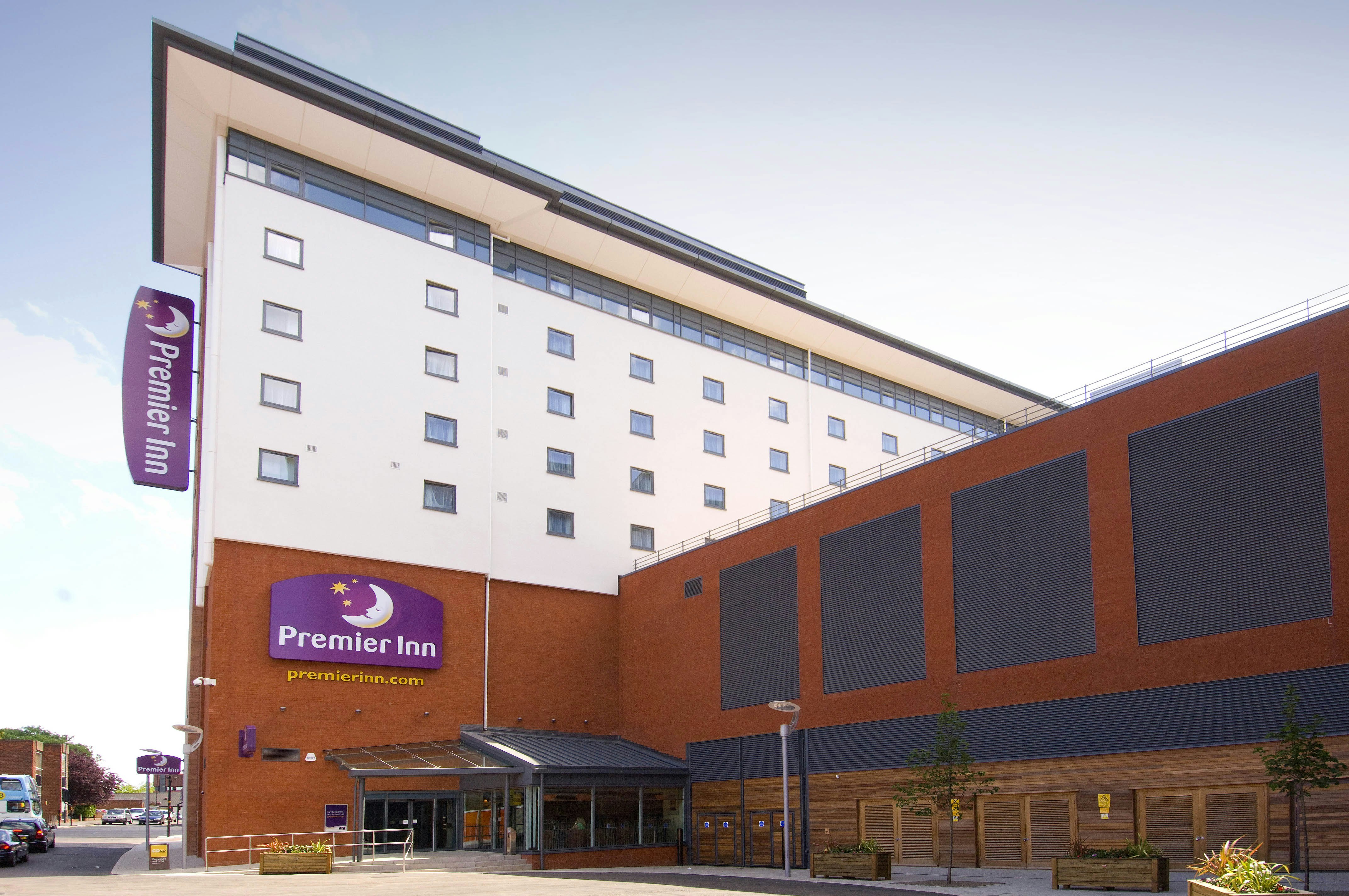 Premier Inn Coventry City Centre (Belgrade Plaza) 10/35