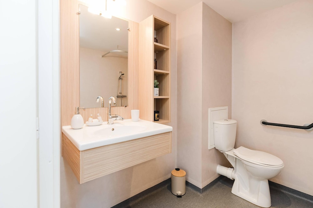 Quality Aparthotel St-Berthevin Laval 26/30