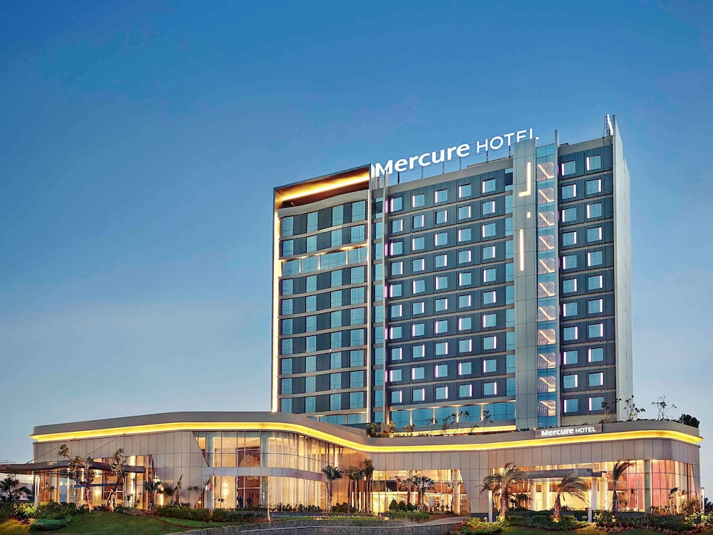 Mercure Karawang 2/66