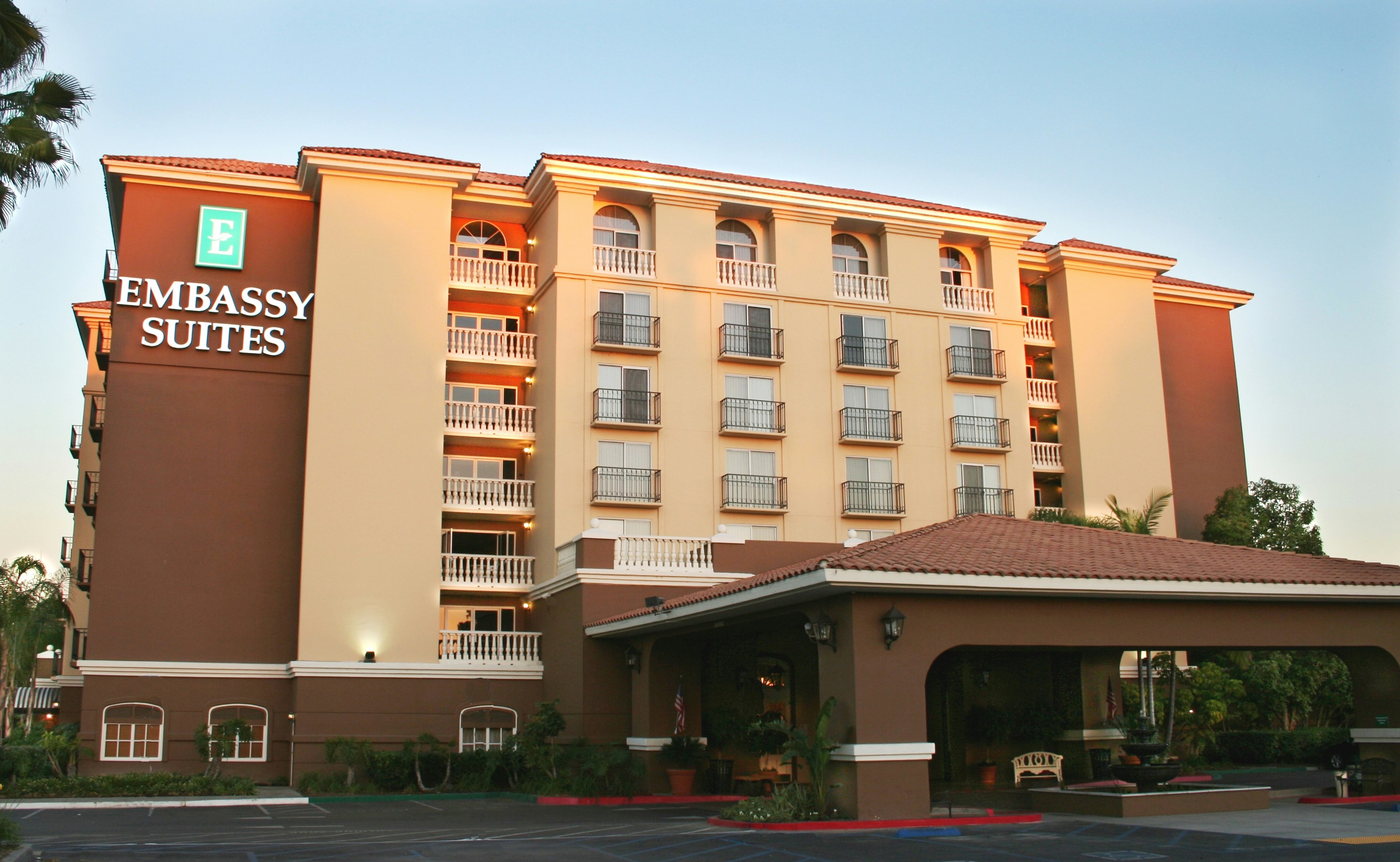 Embassy Suites by Hilton Anaheim North in ANAHEIM - CA