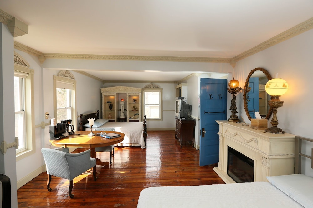 The Old Parsonage Bed and Breakfast 44/64
