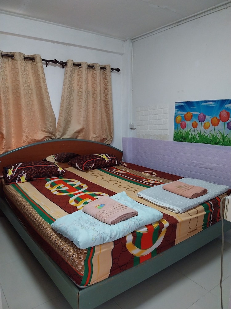 Danee Hostel 15/55
