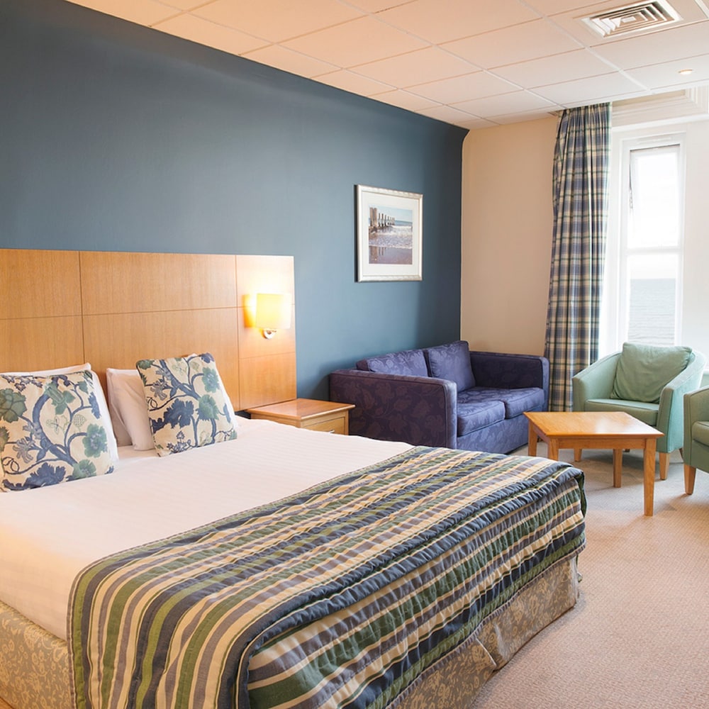Sandbanks Hotel 2/61