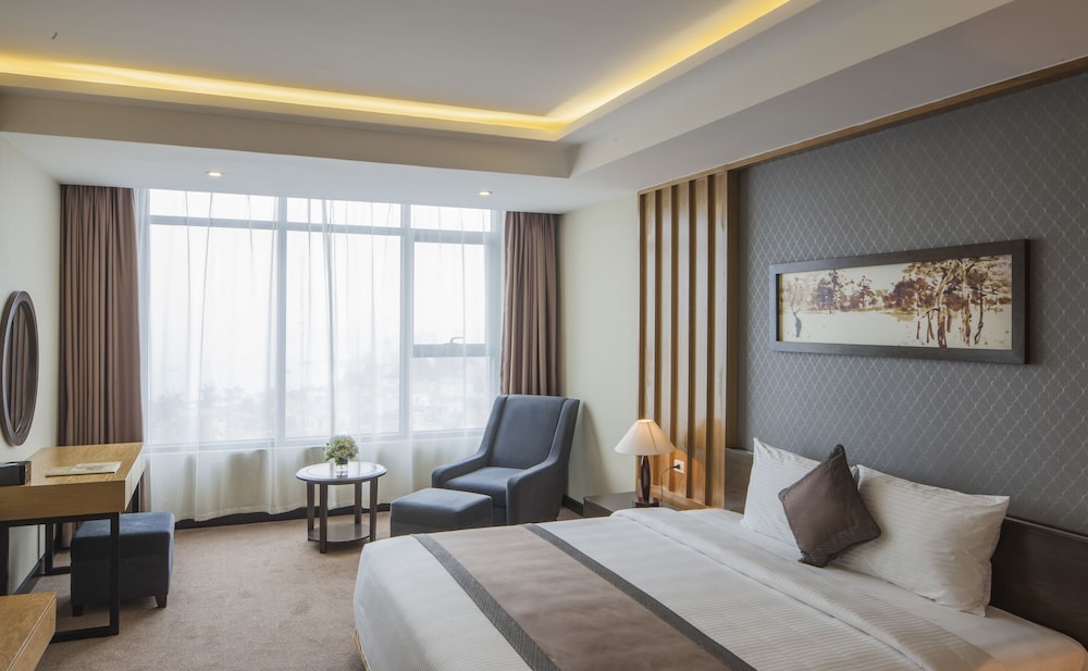Muong Thanh Luxury Nhat Le Hotel 19/62
