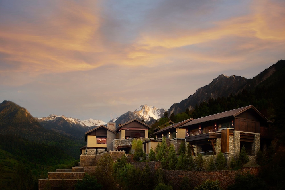 Rissai Valley, a Ritz-Carlton Reserve 47/49