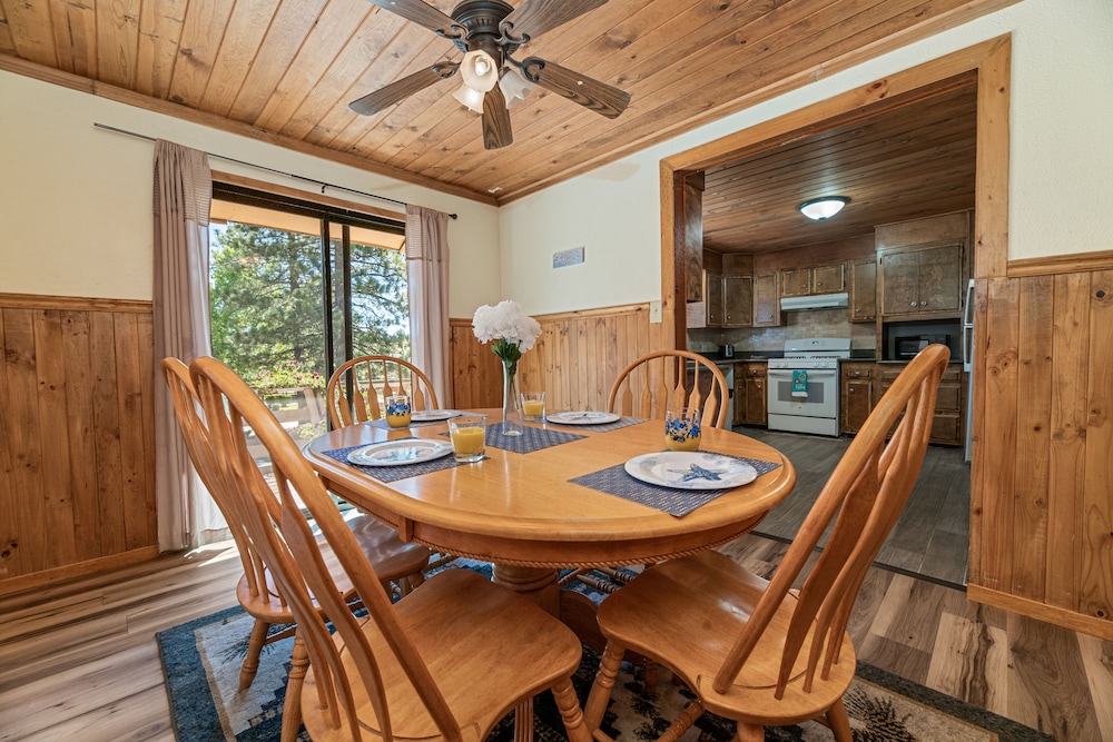Big Bear Lakefront Lodge 32/50