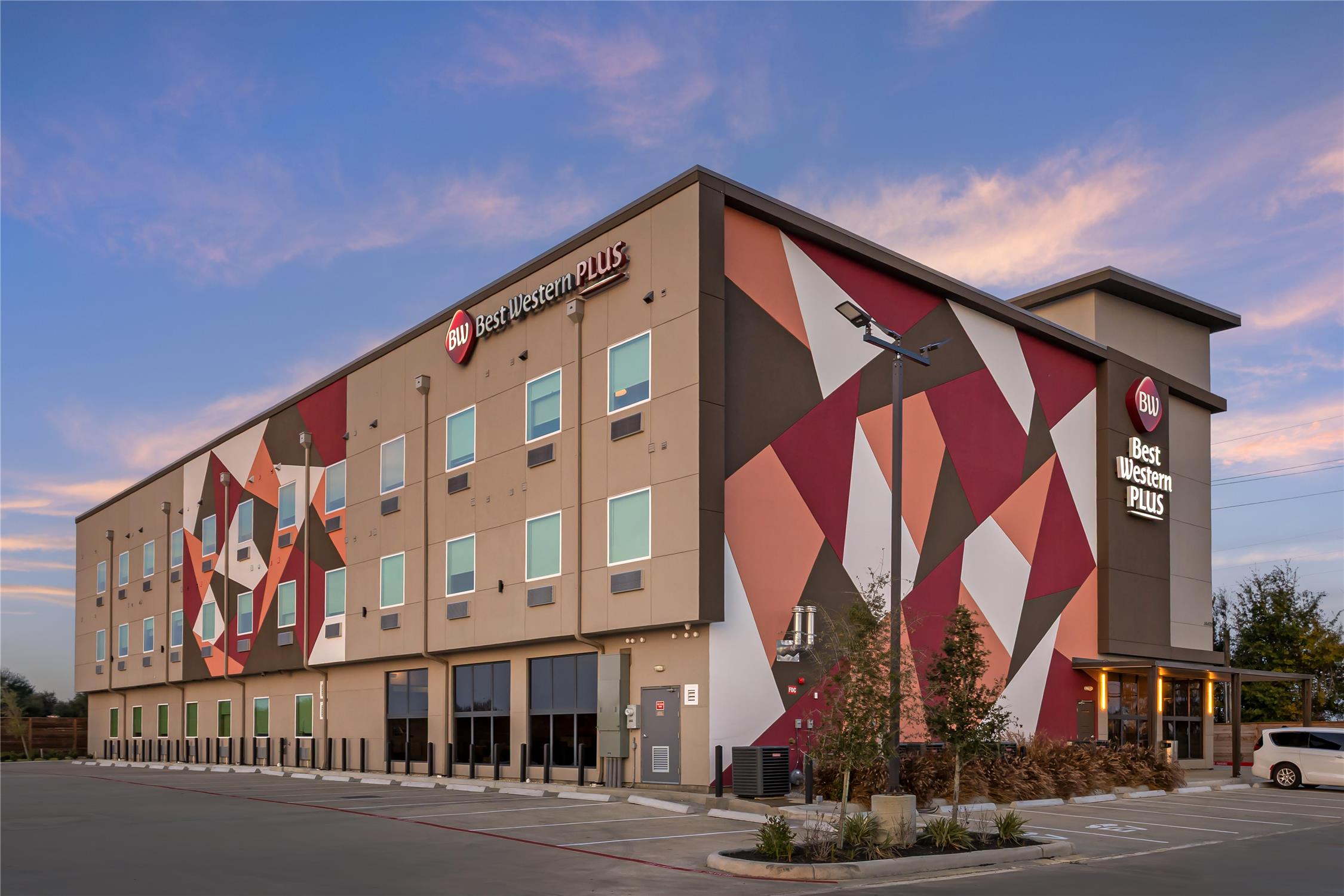 Best Western Plus Pearland/Houston Medical Center Hotel 4/37