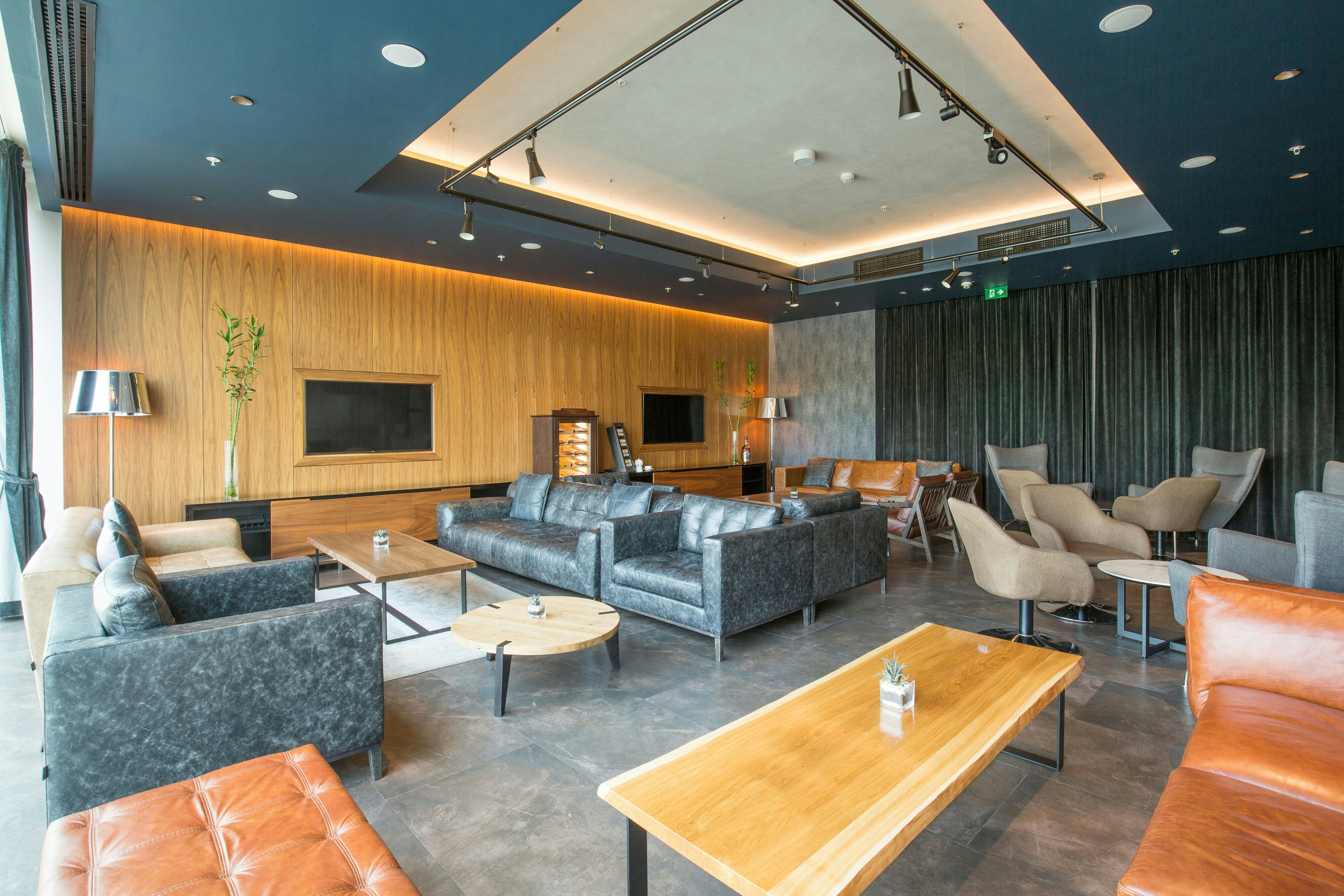 SHERATON NOVI SAD 25/48