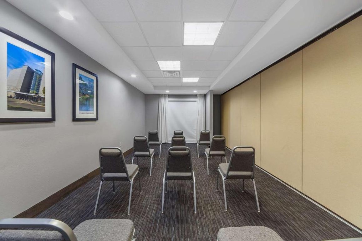 Garner Hotel Oklahoma City Quail Springs by IHG 59/71