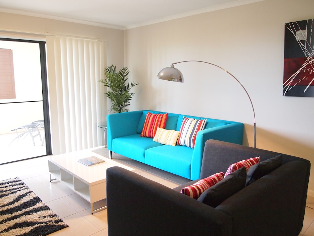 EDGE APARTMENTS CAIRNS 36/75