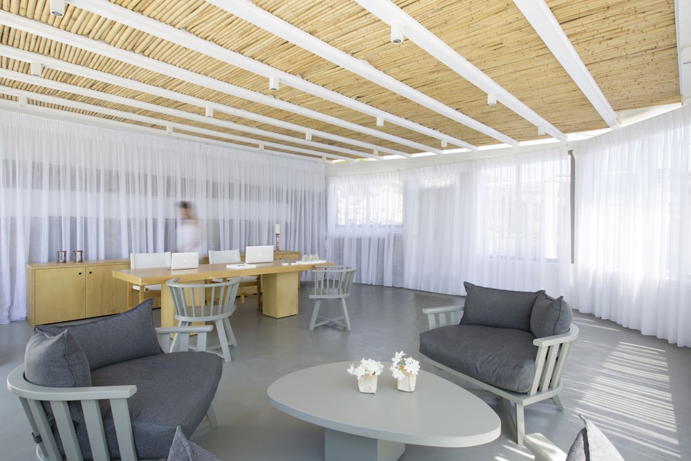 Dreambox Mykonos Suites 46/53