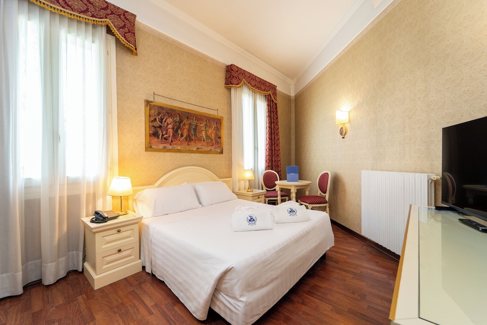 COMFORT, DOUBLE BED