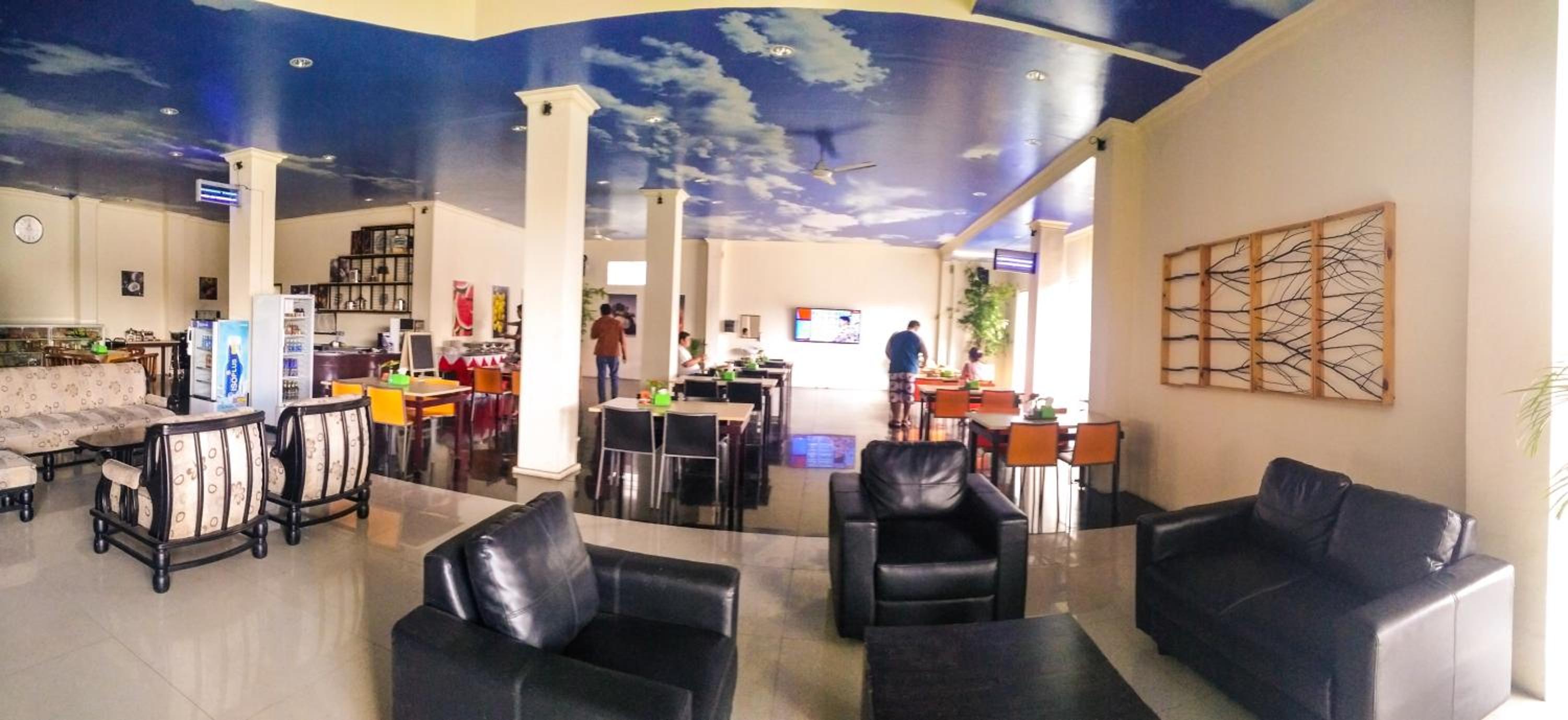 Mahkota Hotel 35/56