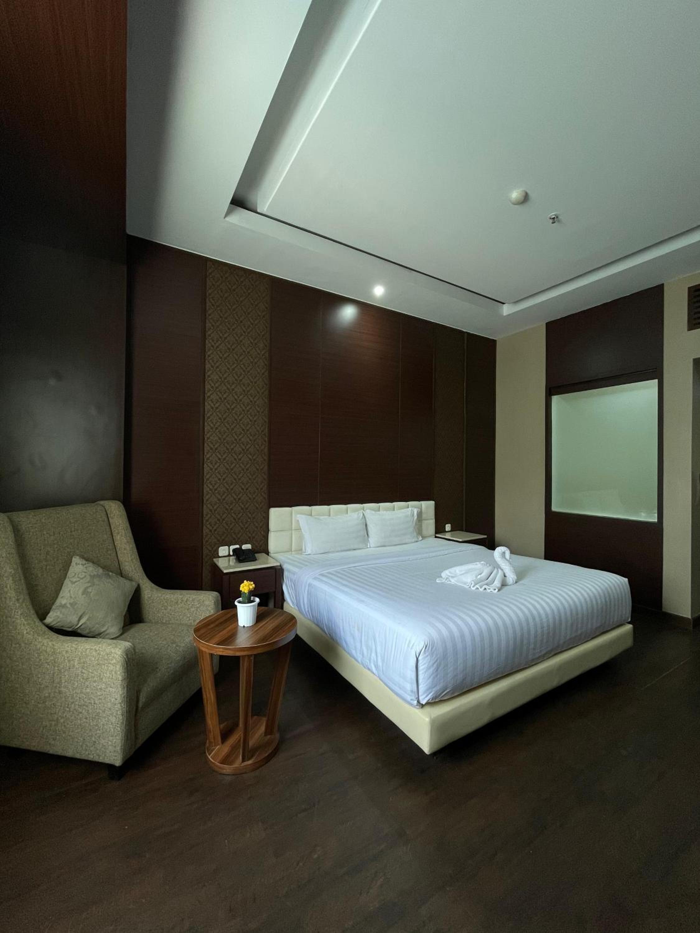 Grand Arjuna Hotel Formerly Sheo Resort Hotel 20/50