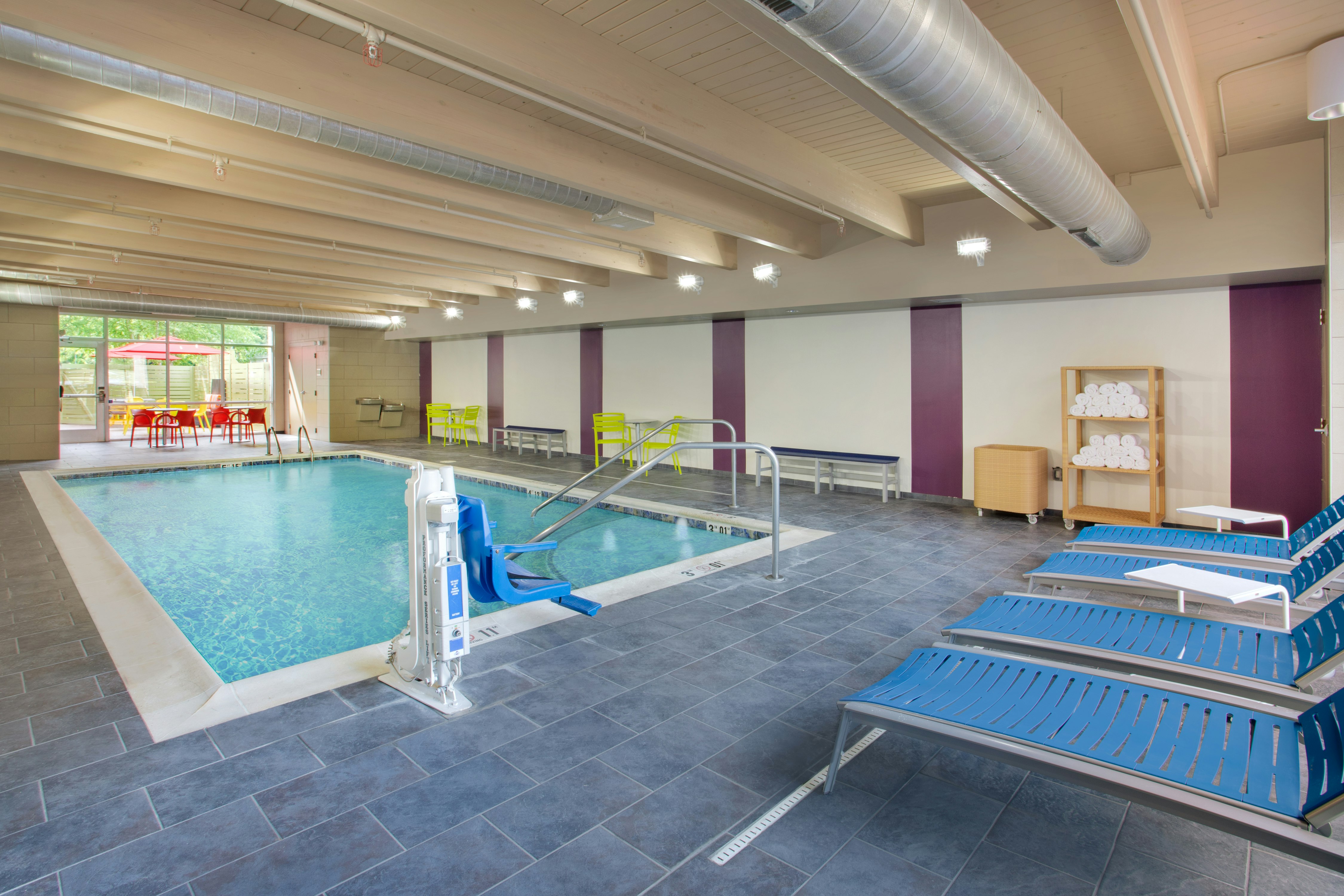 Home2 Suites by Hilton Charlotte I-77 Tyvola Rd 29/36