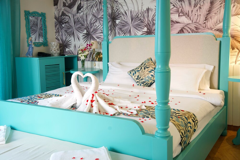 Larios Beach Holidays 19/50