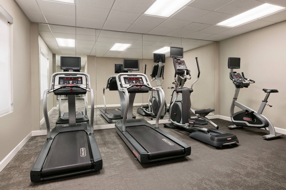 Residence Inn By Marriott West Springfield 17/35