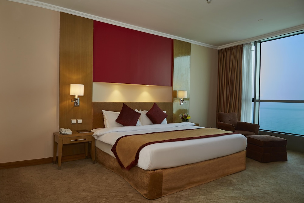Kuwait Grand Hotel 26/64