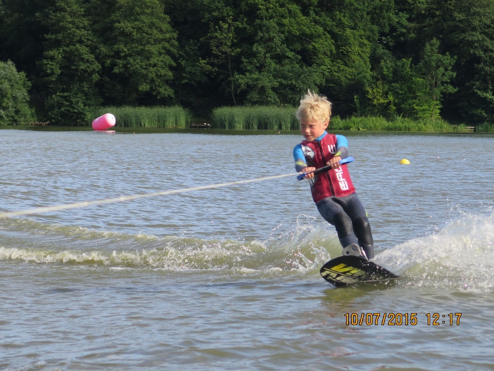 Gosfield Lake Resort 36/50