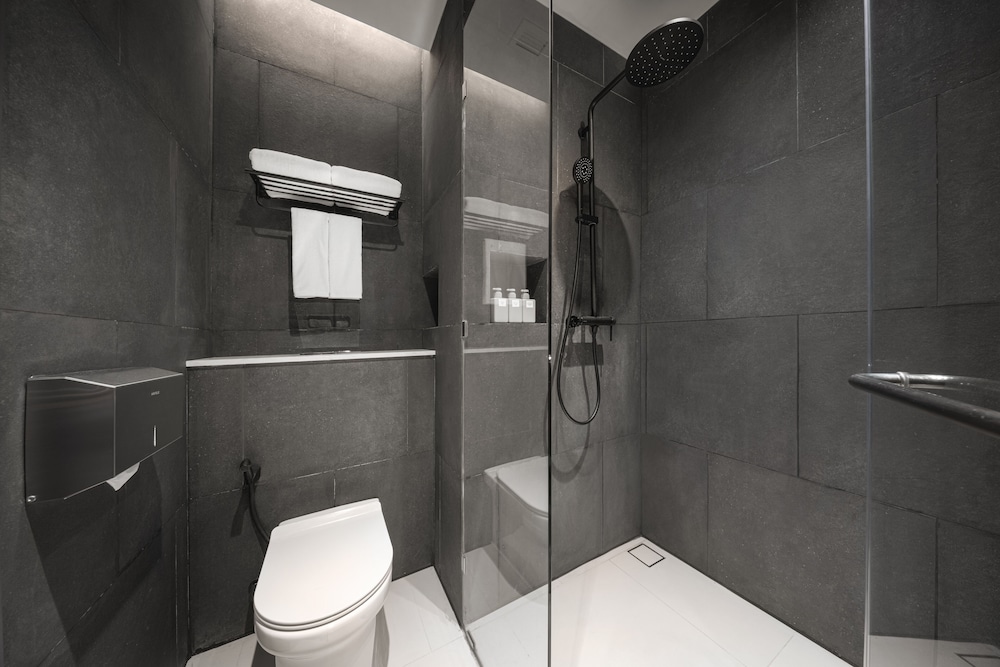 Ramada Plaza by Wyndham Bangkok Sukhumvit 48 49/50