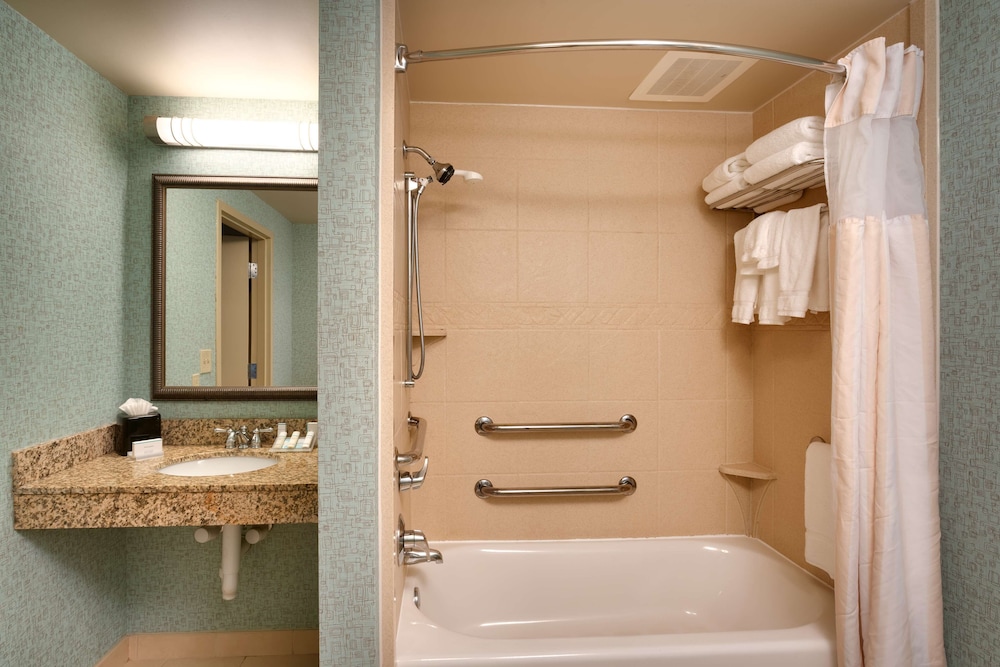 Hilton Garden Inn Clarksville 17/46