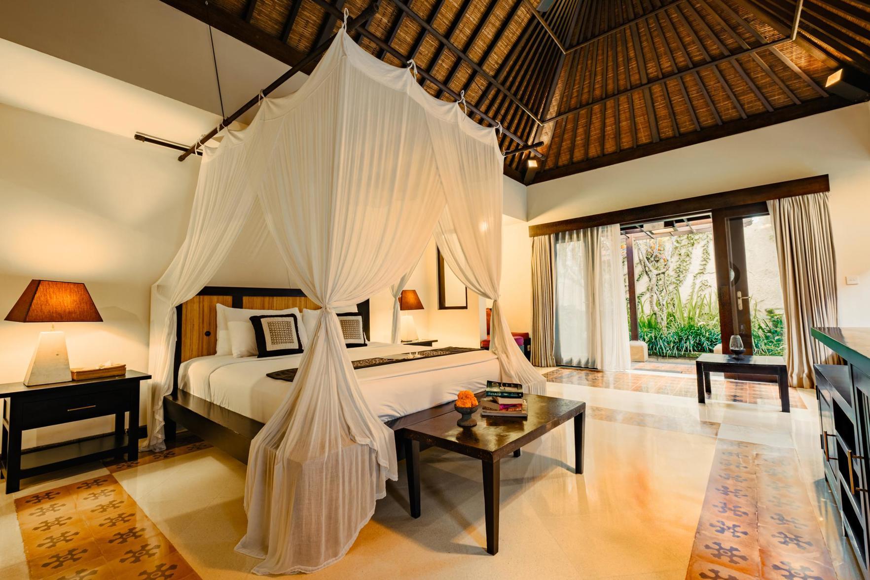 Suite, King Bed, Butler, Pool Access