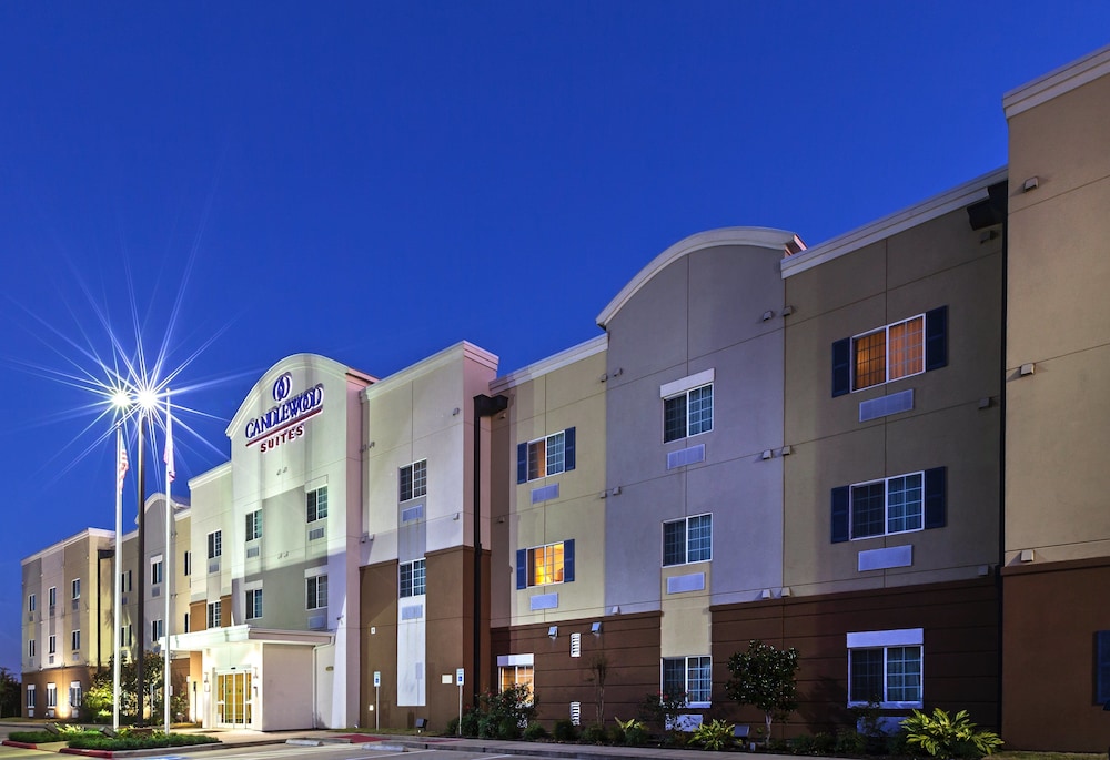 CANDLEWOOD SUITES BAYTOWN 7/58