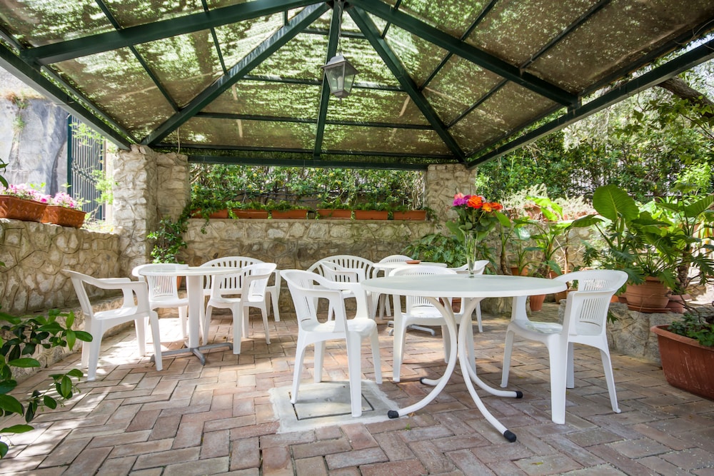 Le Roccette Mare Beach Hotel & Restaurant 14/35