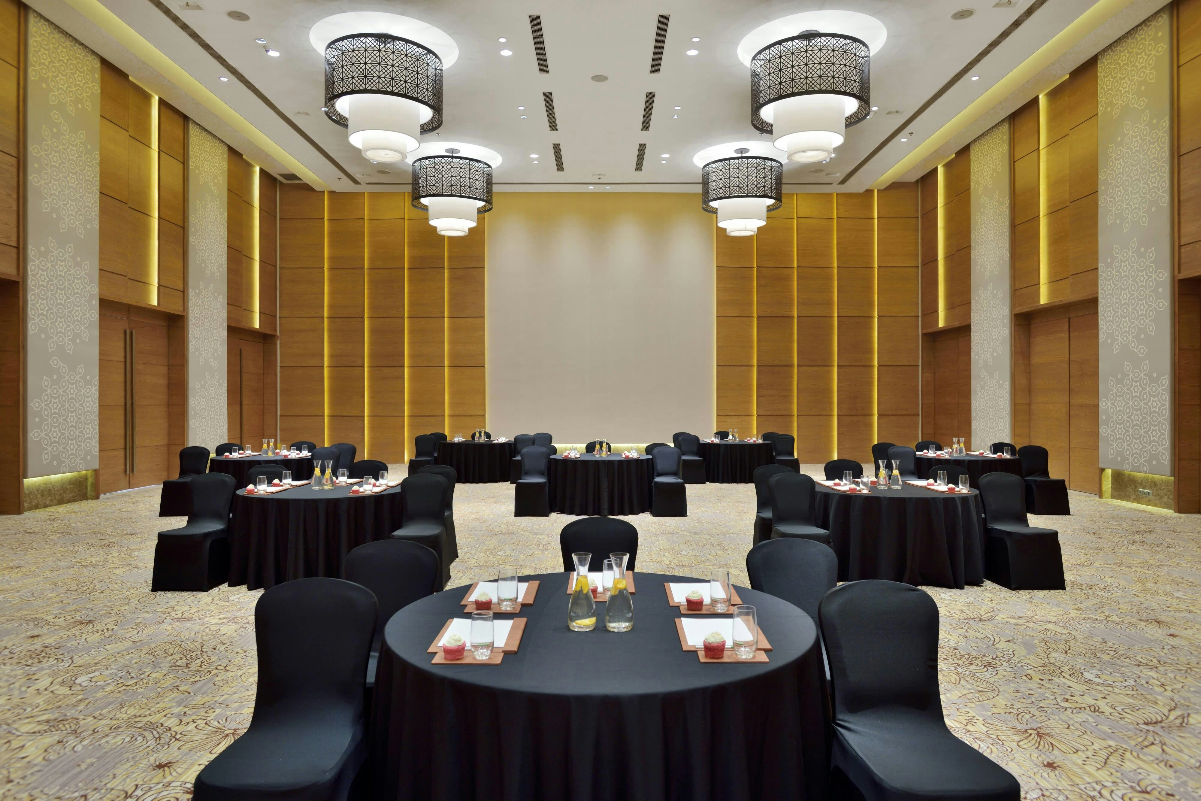 Courtyard Raipur 16/24