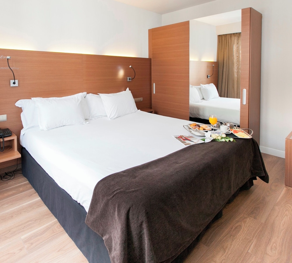 PETITE, SINGLE, DOUBLE BED