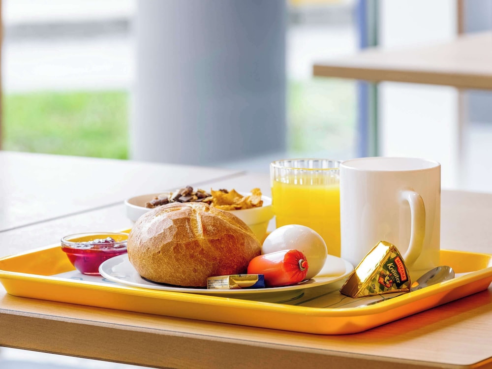 Ibis Budget Zurich Airport 50/69