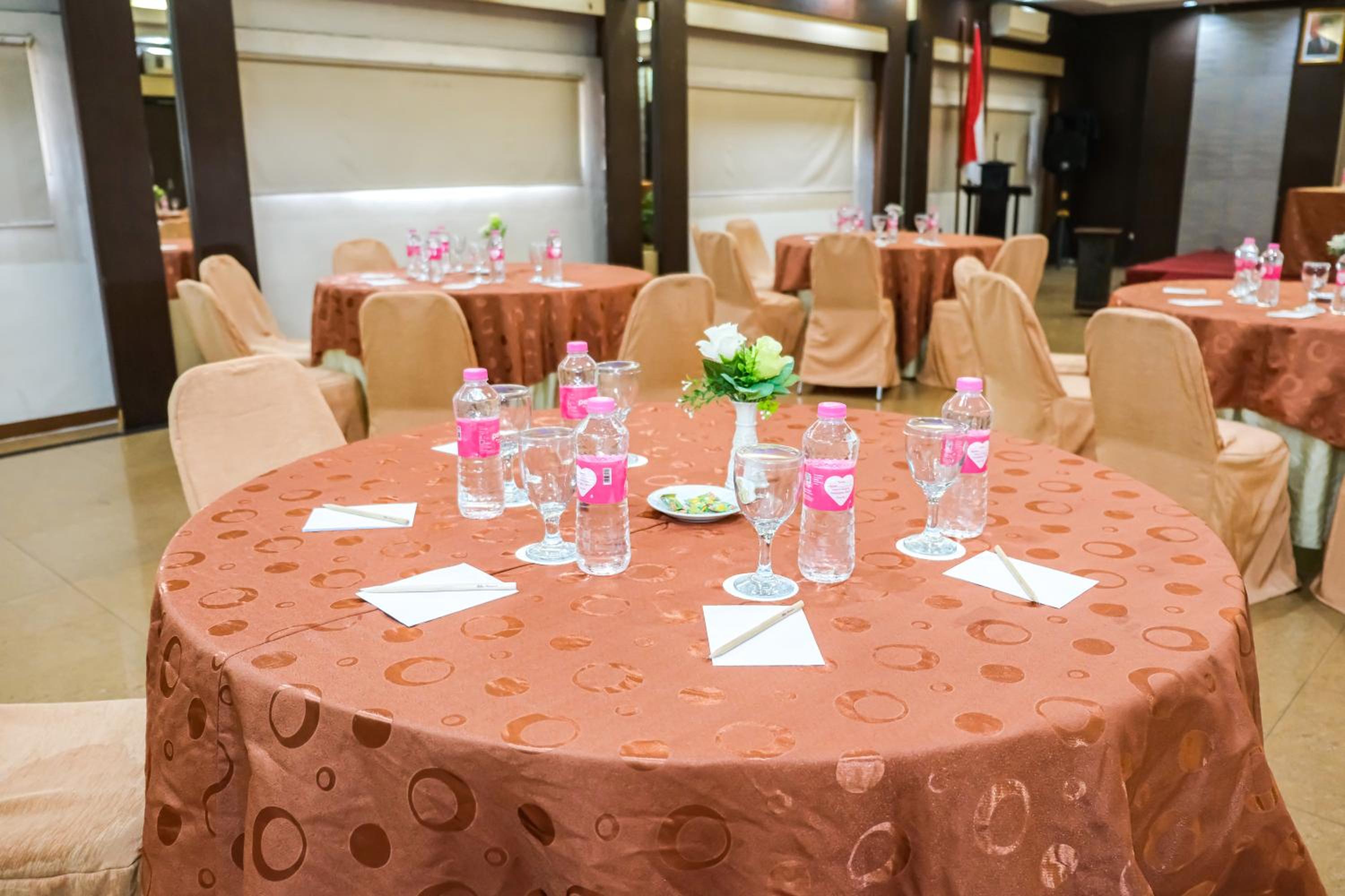 Hotel Dalu Semarang 32/50