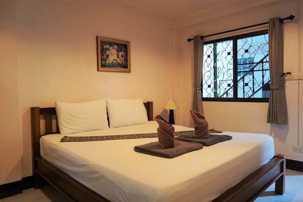 SUPERIOR, DOUBLE BED, WITH FAN