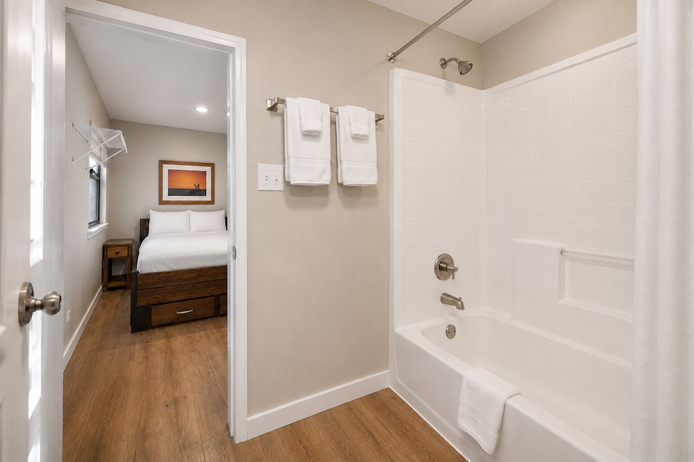 OYO Hotel Big Lake Hwy 137 TX 48/49