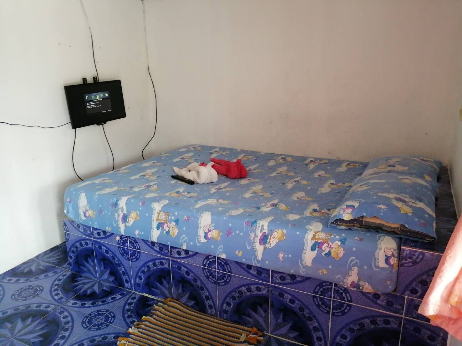 STANDARD, SINGLE, WITH FAN