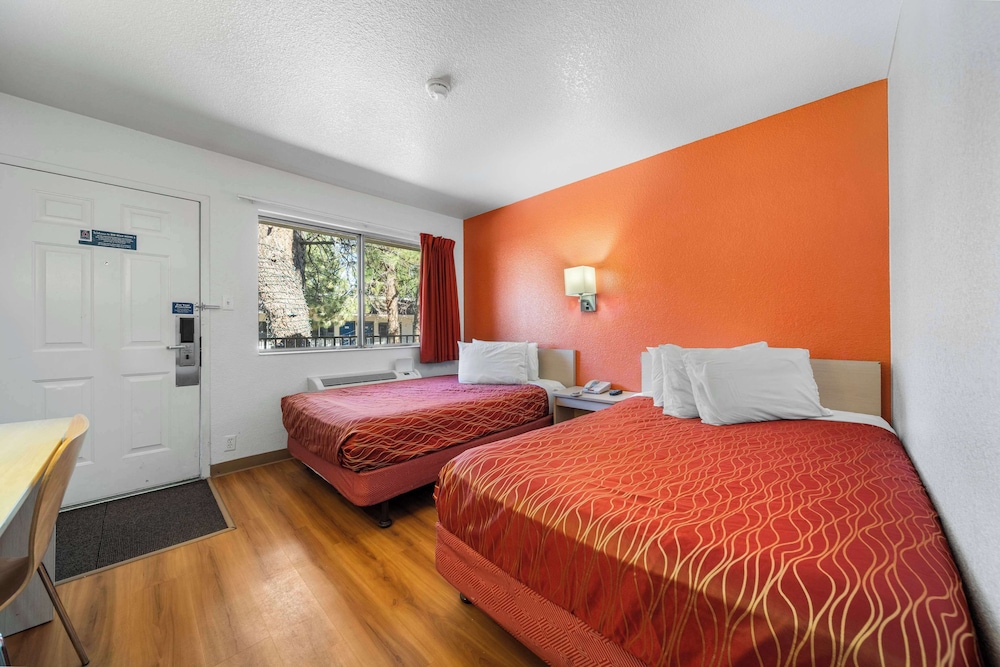 Motel6 Big Bear Lake, CA 10/50