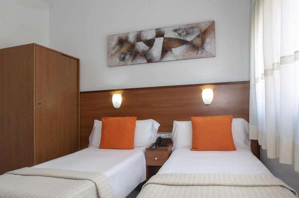 COMFORT, CITY VIEW