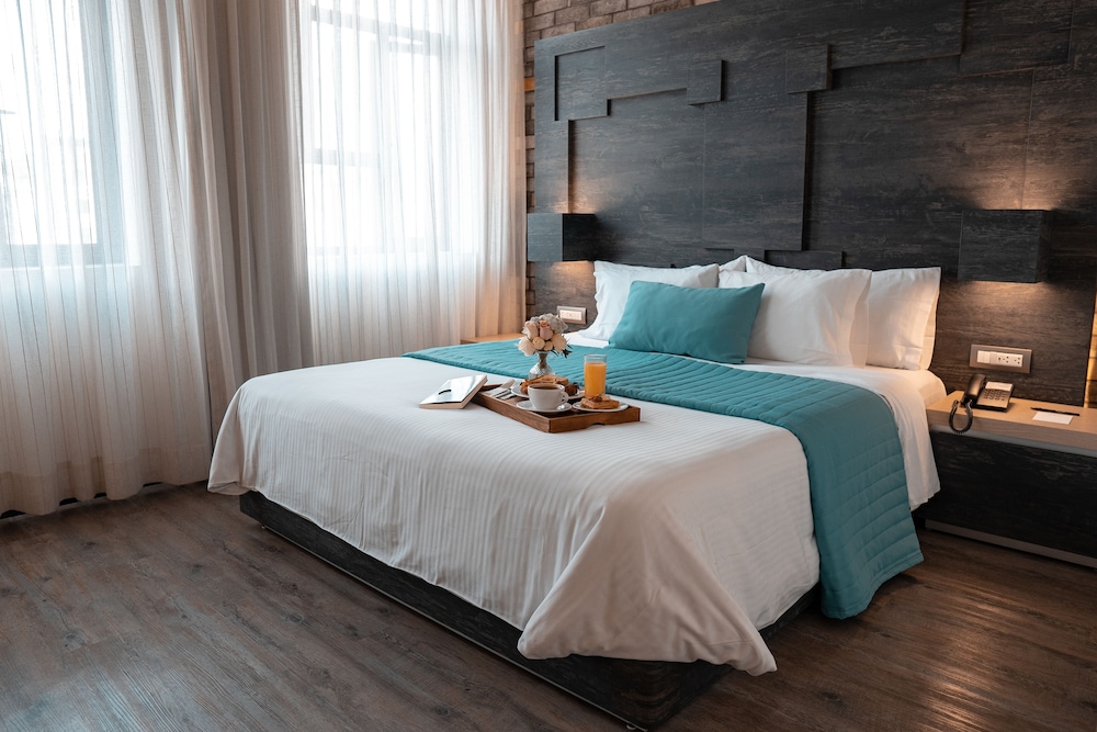 HOTEL PUNTO MX 28/80