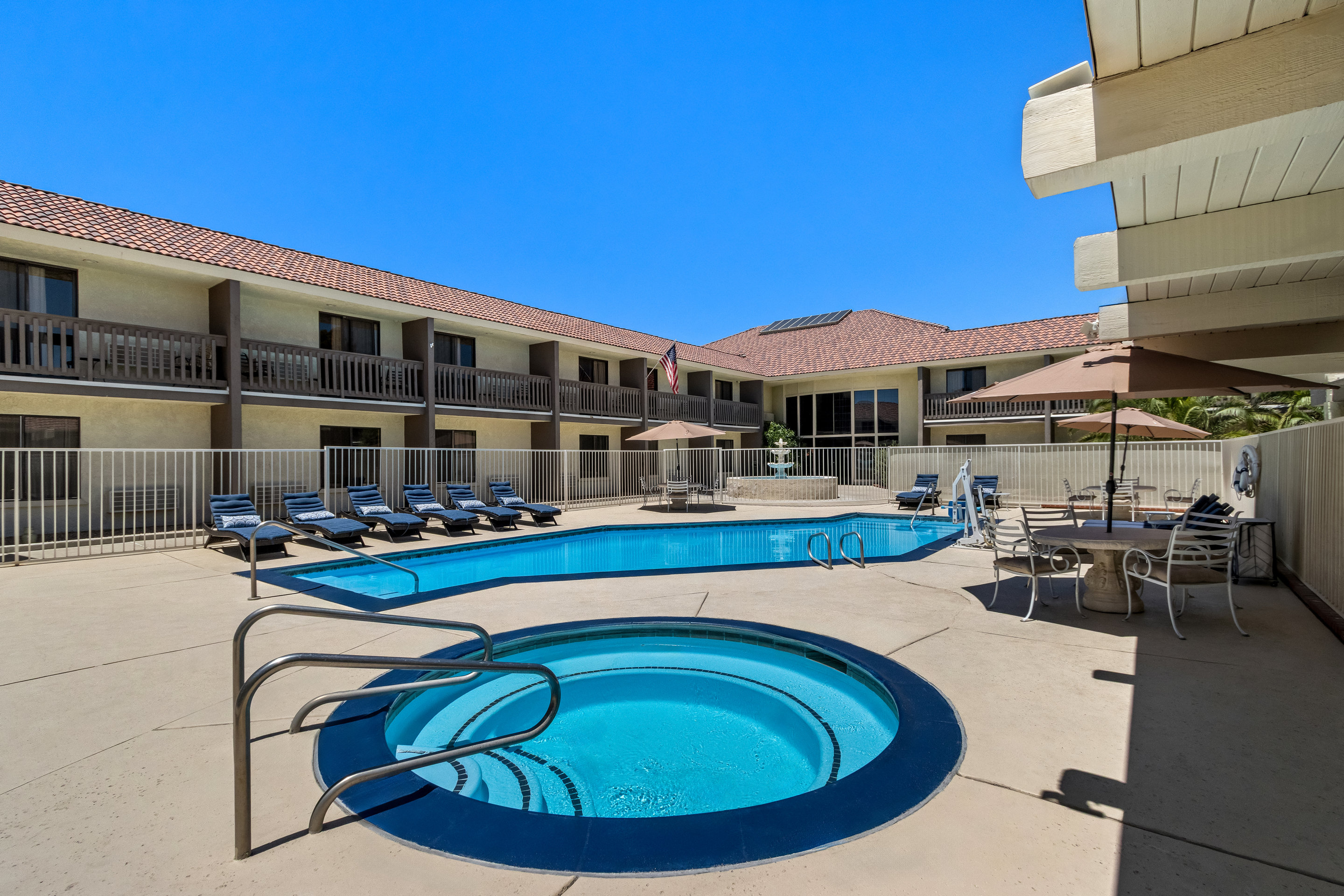 Rodeway Inn And Suites Heritage 67/69