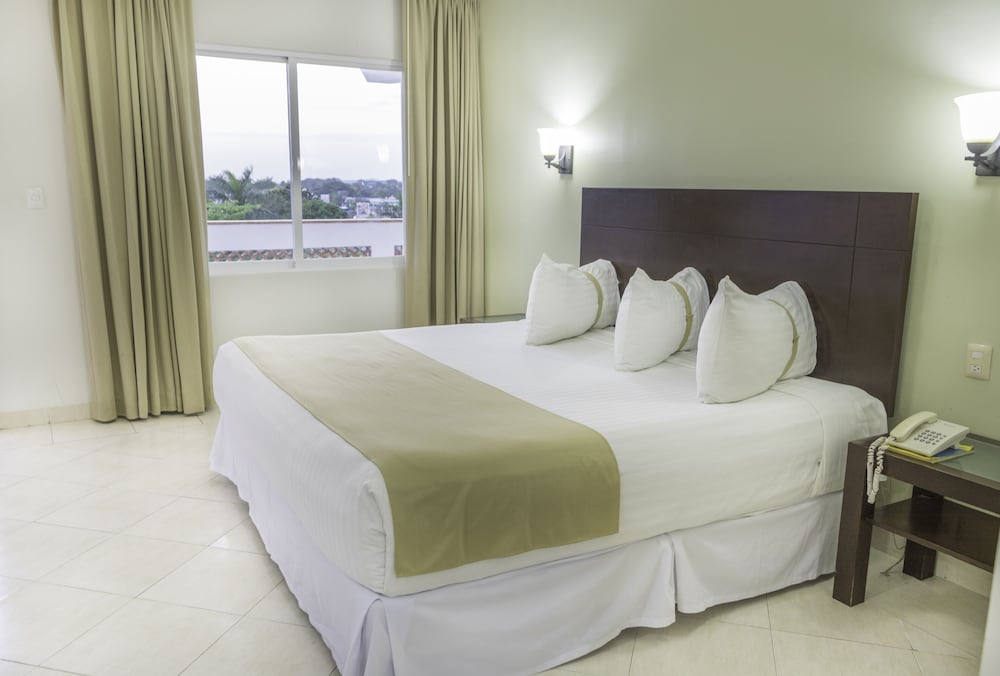 Hotel Casa Blanca 26/50