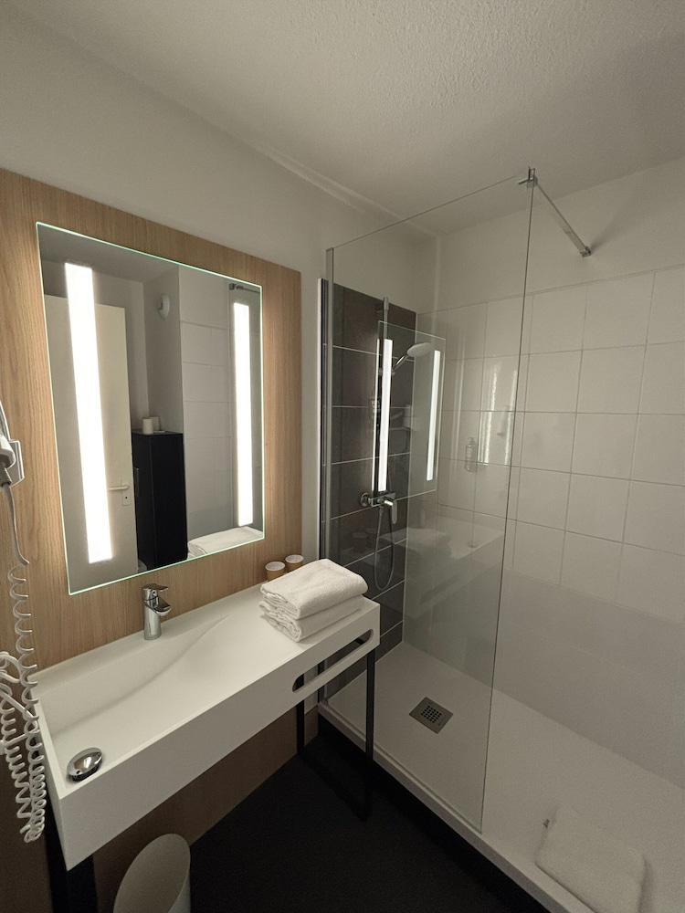 Hotel Ibis Avallon 55/55