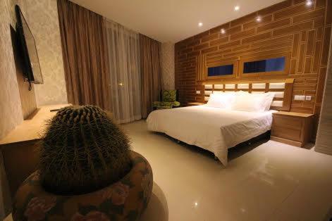 Menoir Dorsett Hotel 20/44