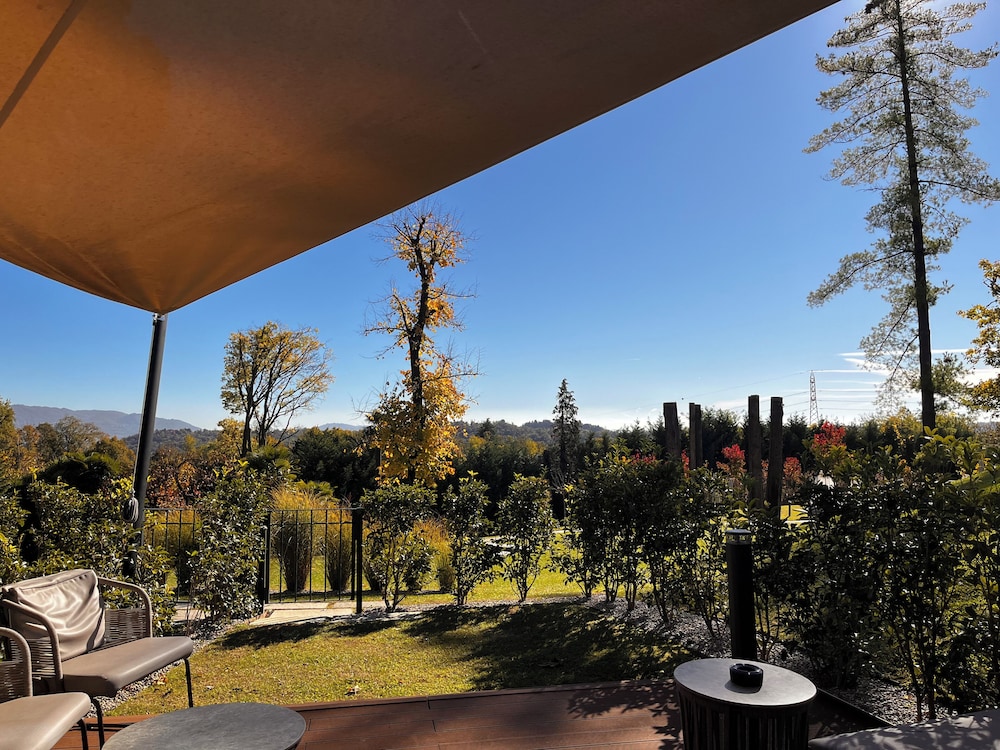 Hotel Castello Di Casiglio 73/79