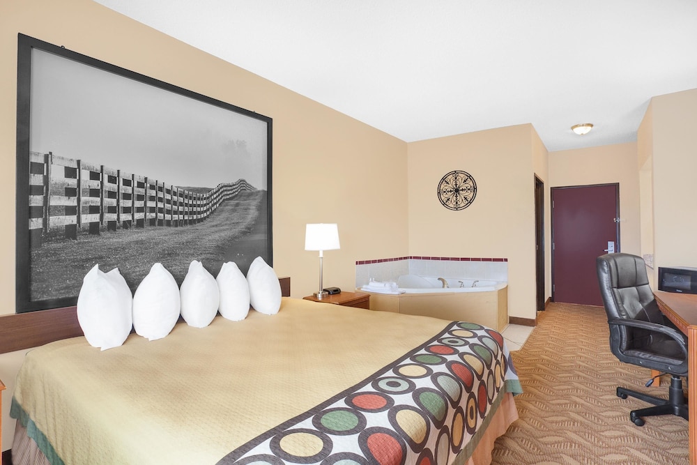 Super 8 By Wyndham Central City 8/16