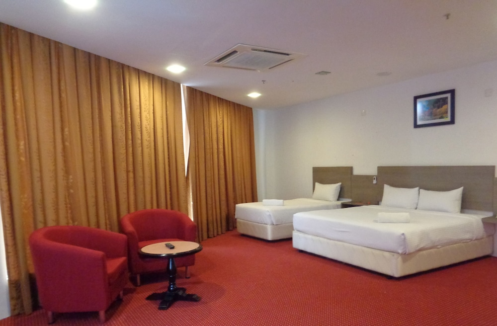 La Boss Hotel 6/56