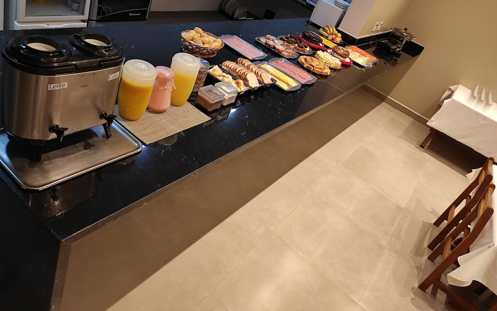 Liv Hotel 25/33