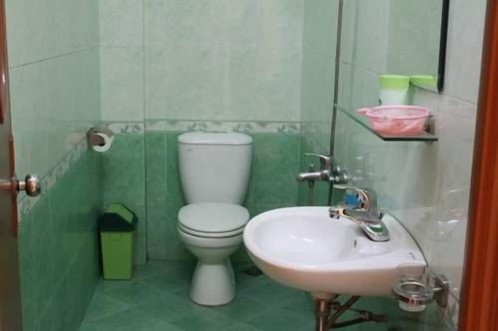 Phong Lan Guesthouse 42/43
