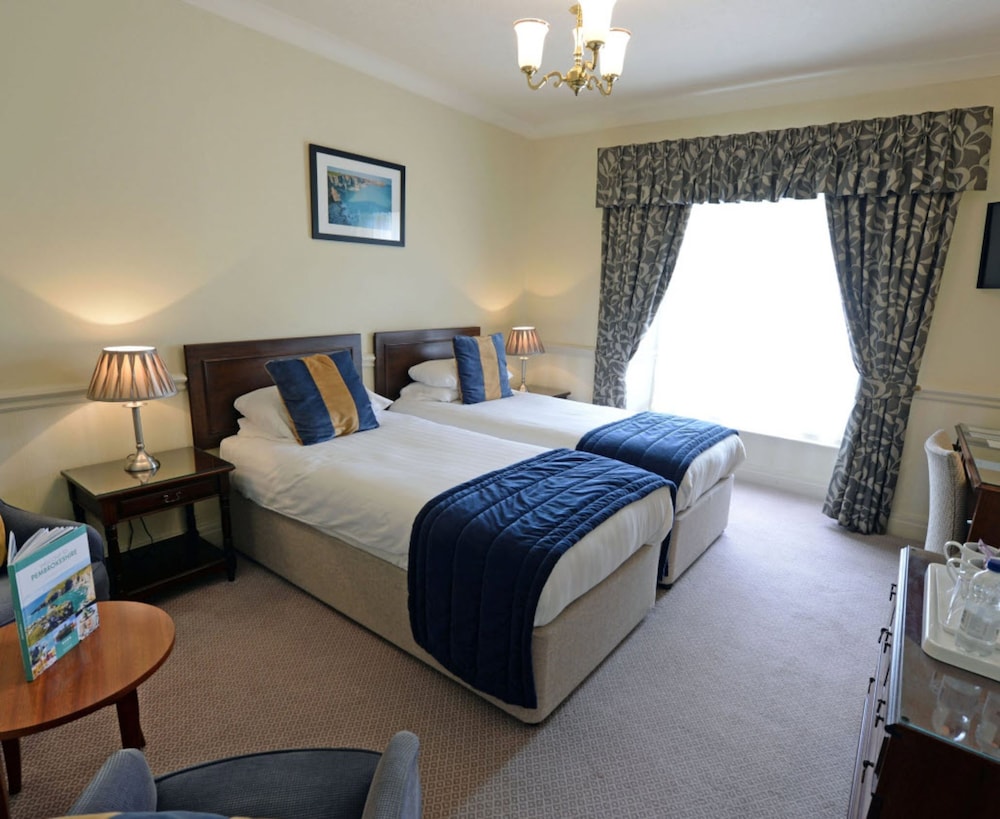 Best Western Lamphey Court Hotel 13/63