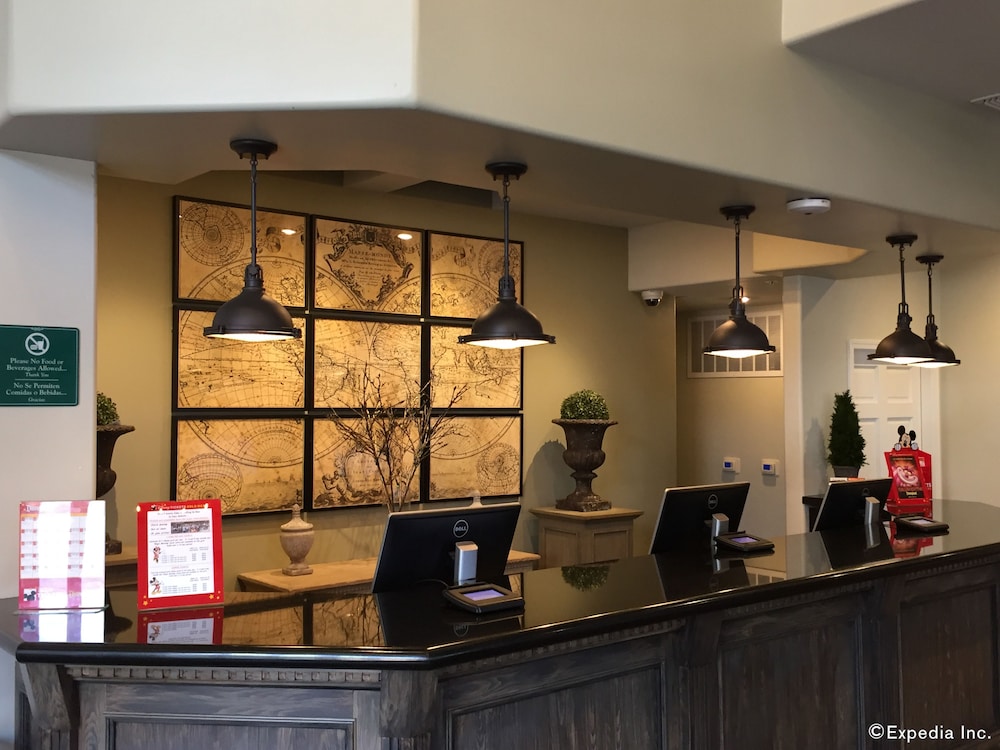 Camelot Inn And Suites 14/62