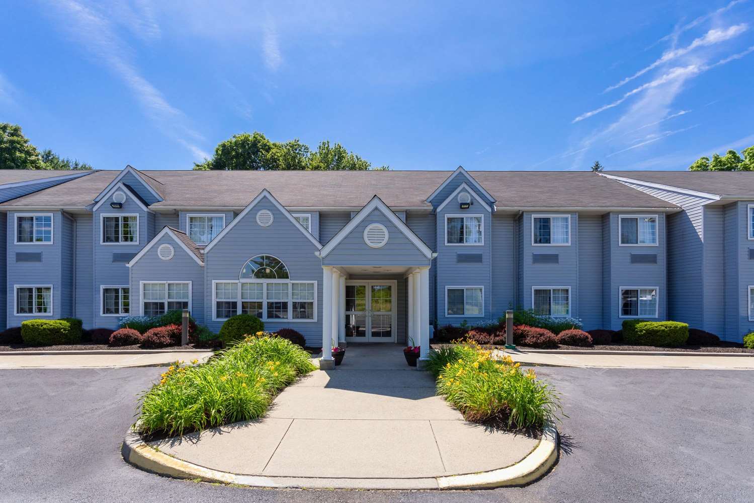 Microtel Inn And Suites Bethel 25/28